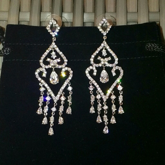 Sophie Jewelry - ๐2xHP!!!๐ NEW Amazing Large Chandelier Earrings Sophie Jewelry - ๐2xHP!!!๐ NEW Amazing Large Chandelier Earrings